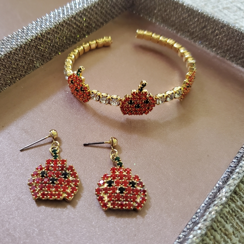 Pumpkin Rhinestone Bracelet Earring Set - Picture 2 of 12